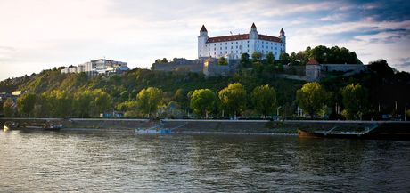 Pozvánka na X. národný kongres Slovenskej spoločnosti artroskopie a športovej traumatológie